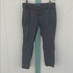 Old Navy Mid Rise Pixie Pants 12 petite